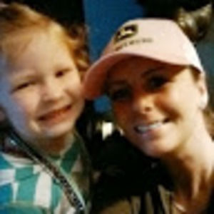 Meet your Posher, Alyson